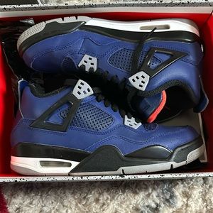 Winter Jordan 4s